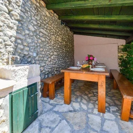 Vakantiehuis House With A Parking Space Sukosan, Zadar - 5818 Bibinje