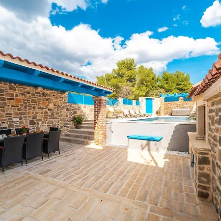 Family Friendly House With A Swimming Pool Sukosan, Zadar - 5818 Bibinje