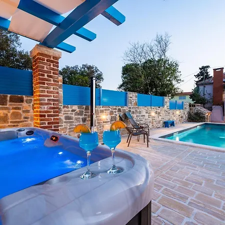 Family Friendly House With A Swimming Pool Sukosan, Zadar - 5818
